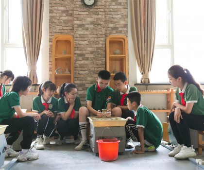 傳承鄉(xiāng)土 遇見(jiàn)非遺——盛世長(zhǎng)安小學(xué)特色陶藝課2024年“文化和自然遺產(chǎn)日”非遺展示活動(dòng)