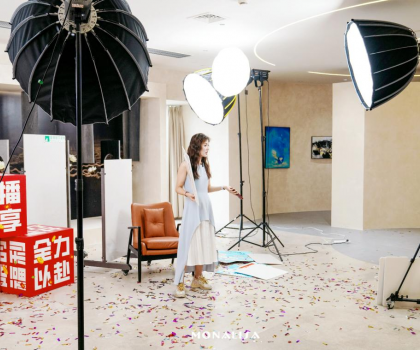 蒙娜麗莎直播基地落成投入使用！全域新零售版圖再添強核心引擎！