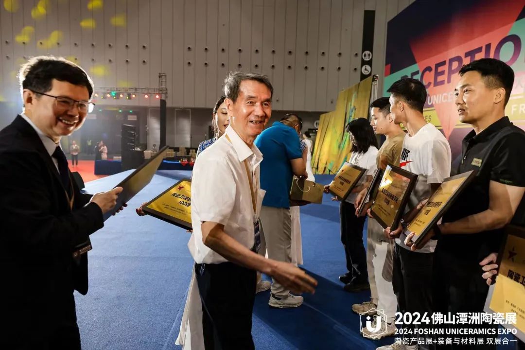 1713684775965558.jpg 18.jpg