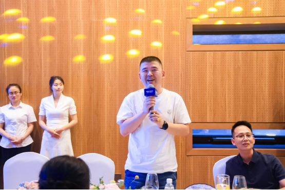 1719802443608903.jpg 1719802440155.jpg