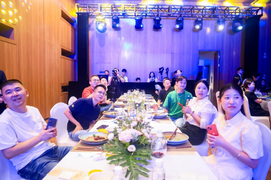 1719802472326205.jpg 1719802469223.jpg